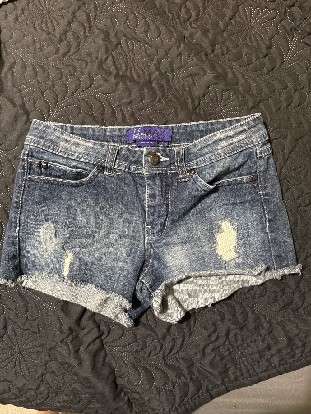 Miley Cyrus & Max Azria Distressed Denim Shorts Size 9